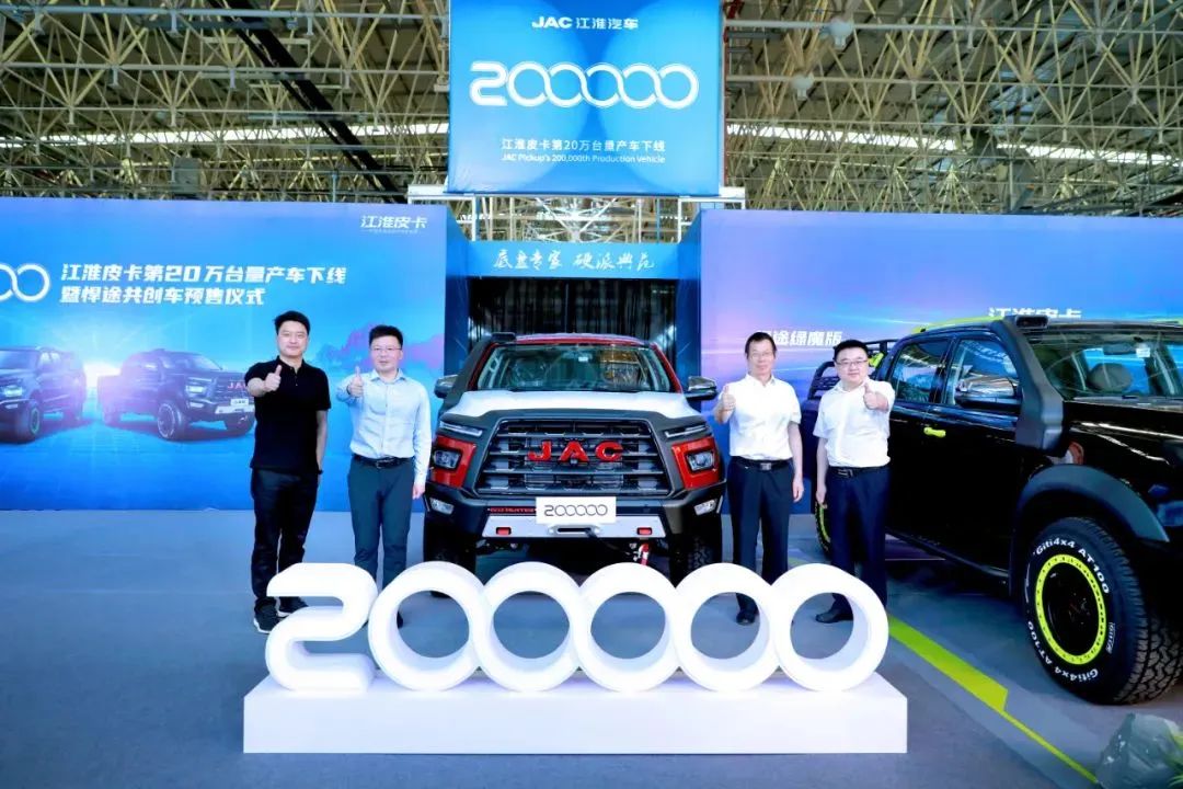 28143125b0bf.jpg 28143125b0bf.jpg